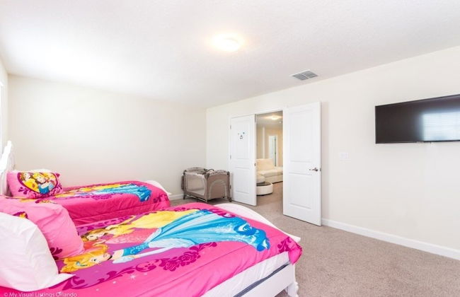 Bring The Whole Family Gate 9 Bedroom 5 Bath 9 Villa by Redawning - Photo 16