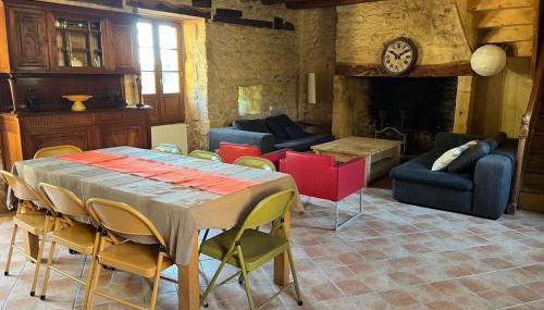 Gîtes OSTAL de Marcillac avec piscine - Le Pigeonnier - Foto 4