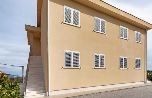 Simplistic Apartment in Neviđane near Sea Beach - Foto 50