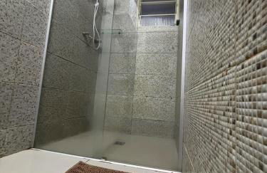 Casa confortável, excelente localização, 3 quartos e Suíte Queen - Photo 12