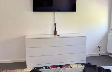 Modernes Zimmer am Campus 3 mit Gemeinschaftsbad - Foto 6