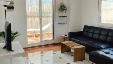 Piso en el popular vecindario Venecia,Playa Gandía - Foto 1