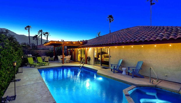 Ranch Oasis w/ Private Pool, Hottub, Firepit, Mountain Views Gobi by Avantstay - Foto 2, Interior