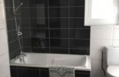 LOURDES SEGUS Location vacances - Photo 7