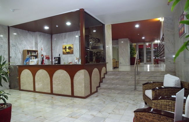 Apartamentos Jardins da Rocha - Foto 2