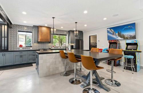 Majesty Estate in Salt Lake with Private Pool and Sport Court - Foto 20