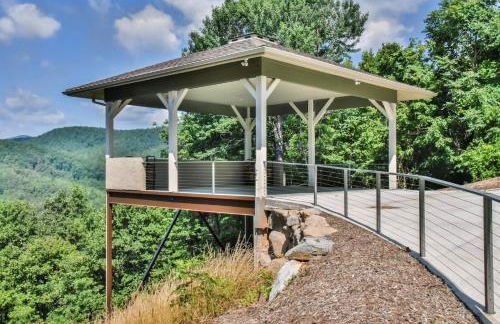 Skytop Chalet Pet Friendly, Hot Tub and Views - Foto 8