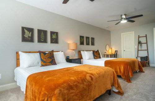 Par-Tee Haus I- Game Room & Hot Tub-Walk to Helen - Foto 59