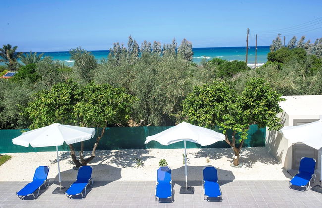 Stunning new Beach Front Villa,1st Line to the Beach, Large Pool, Wonderful Area - Foto 76