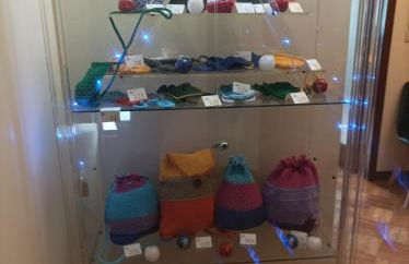 Yellow House - Photo 8