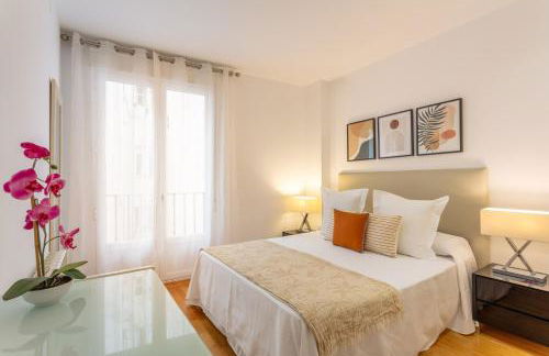 Perfect 4-Person Apartment in the Heart of Madrid Near Plaza Mayor I - Foto 2