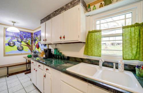 Pet-Friendly Smoky Mountain Getaway with Fire Pit! - Foto 8