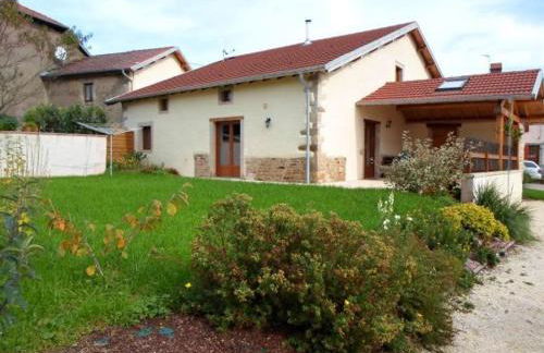 Gîte spacieux avec terrasse, confort moderne dans un cadre verdoyant et propice aux balades. - FR-1-589-79 - Foto 1