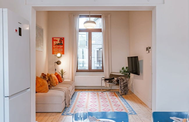 Charming Mansion in Vibrant Antwerp - Photo 48