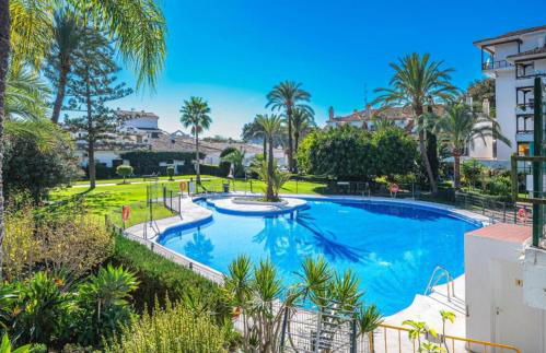 Iron House - Penthouse with Bathtub in Golden Mile & Roman Bridge - Foto 72