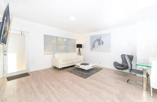 Modern Apartments near Lincoln Rd Mall - Foto 14