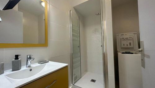 Studio au calme, plage et centre à pied, jardinet ensoleillé, parking privé - FR-1-550-51 - Foto 2