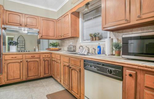 The Ellis House. In quiet neighborhood! - Foto 9