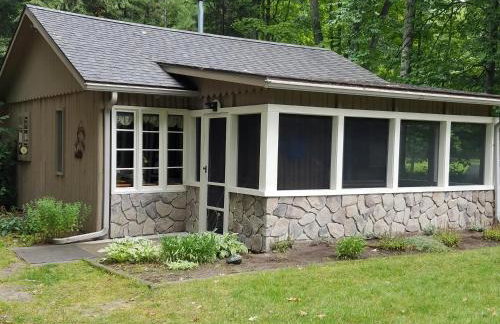 Lake Access! Twin Birch Resort - The Brown Bear - Foto 1