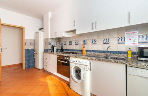 Terra Estreita by Algartur - 5 mins Downtown - Pool & Balcony - Foto 9