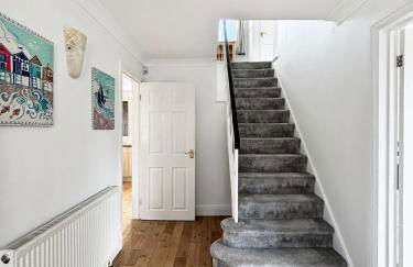 Amaya Nine Sleeps 7 Large 4 bed house - Bottesford - Foto 22