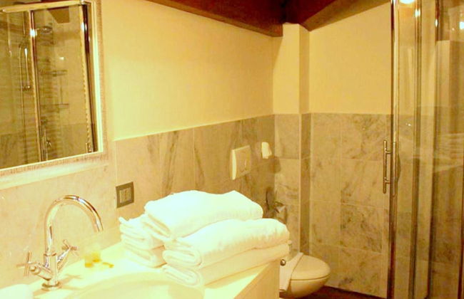 Elegant Apartment in Meina With Lake View - Foto 11