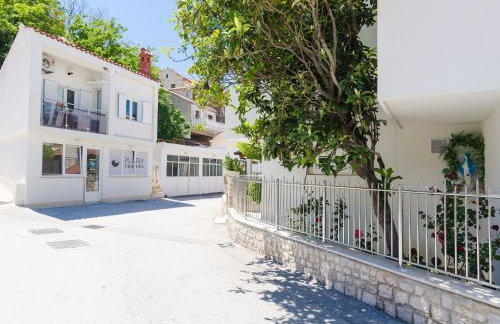 Apartments & Rooms Bari i -Comfort One Bedroom Apartment with Balcony and Garden View Apt Preko-5 - Foto 18