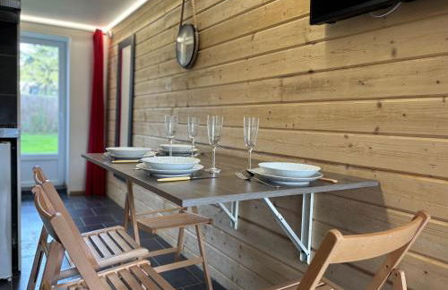 Hortansia apt rénové bien équipé avec terrasse aménagée jardin, parking privé, proche de la mer, près de Port en Bessin et Omaha Beach - Foto 9