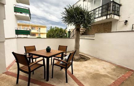 103 - Beachside Renovated 1BR apt w private garden - Foto 1