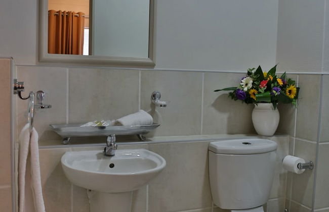 WeStay Westpoint Apartments - Photo 19