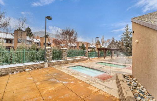 Park Ave Condo Pool Access Near Skiing - Photo 28