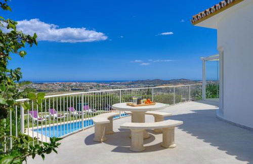 Villa Vista Verde Mijas Golf - Luxury with Optional heated pool & jacuzzi - Photo 34