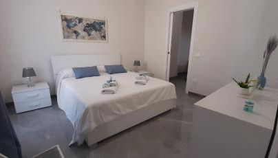 Wanderlust - Photo 1