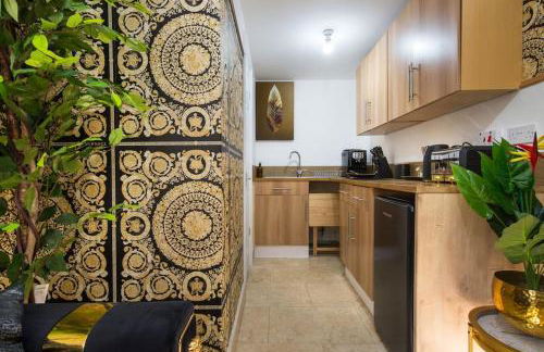 Lux Versace Pad Sleeps 10 Hot Tub, Cinema & Games Room - Foto 41