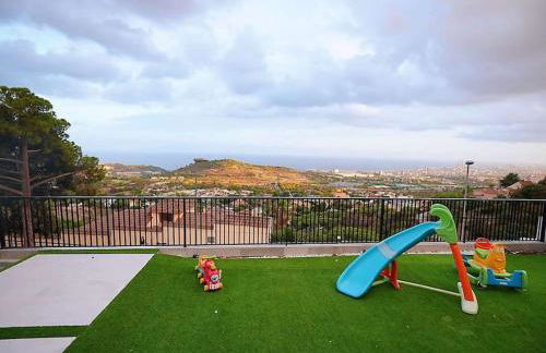 A+View Private Terrace Private Pool Family Fun - Photo 13