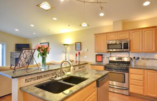 Waterfront Oregon Abode with Balcony and Ocean Views! - Foto 16