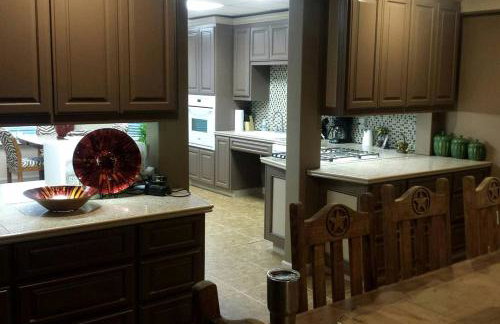 Spacious Rental with Incredible Views for a Group Vacation in Royal, Arkansas - Foto 17