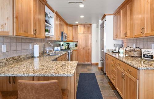 Family Getaway-Pool, Hot Spring, Scuba & Ice Castles 727 home - Foto 10