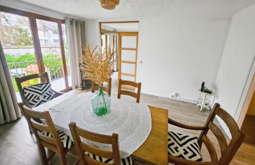 Appartement Chaleureux, Jardin Privé, Centre ville - Foto 13