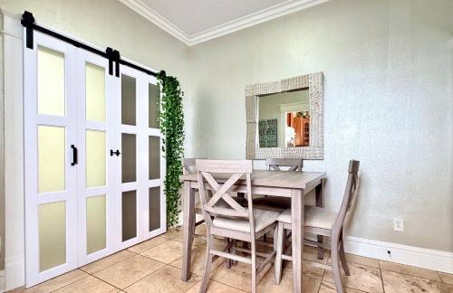 Hyde Park Lux Dual Townhouse Retreat w Gym & Sauna Sleeps 16 Walkable - Foto 12