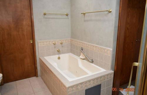 Spacious pool home in Pasadena - Foto 26