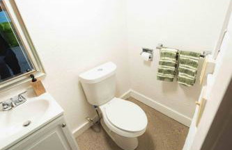 Bright and Hip 2BR Condo in Heart of Ohio City - Foto 12