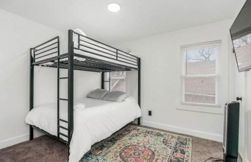 29 Massive 4 bedroom close to the PLAZA - Foto 18