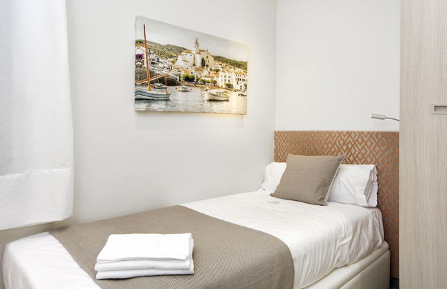 Mercedes Heritage Barcelona Apartments - Photo 24