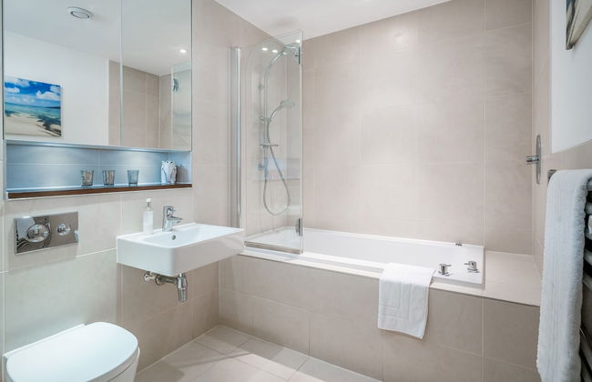 JOIVY Gorgeous 2-Bed Flat W/ Desk In Wandsworth - Foto 16