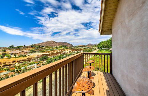 Luxe Wine Country Estate with Orchard-Facing Balcony - Foto 36