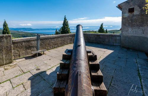 Sunset holiday home with pool and large, mature garden - Foto 38