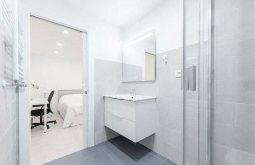 Reformado , céntrico , wifi. - Foto 12