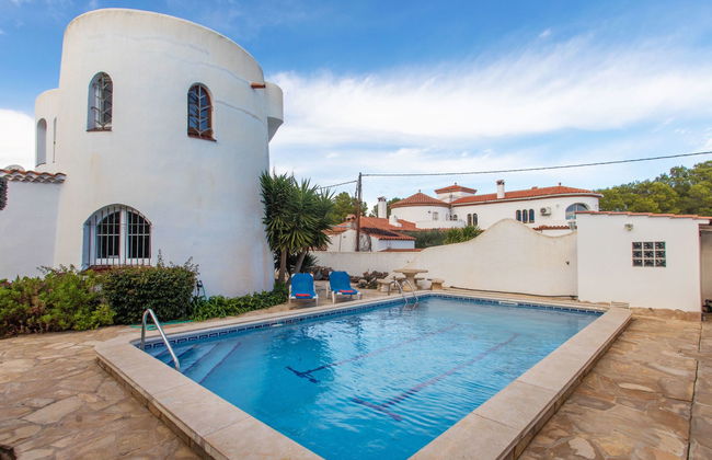 Villa Torreon - Photo 1