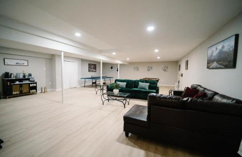 Spacious 5BR 3BA Free Parking Minutes to DC with Pool - Foto 51